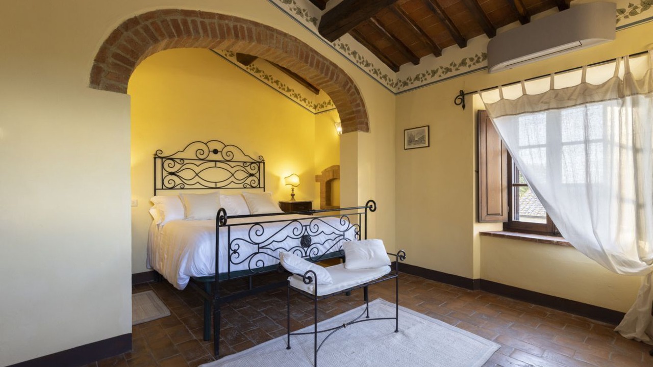 Photo of Bedroom in Montisi