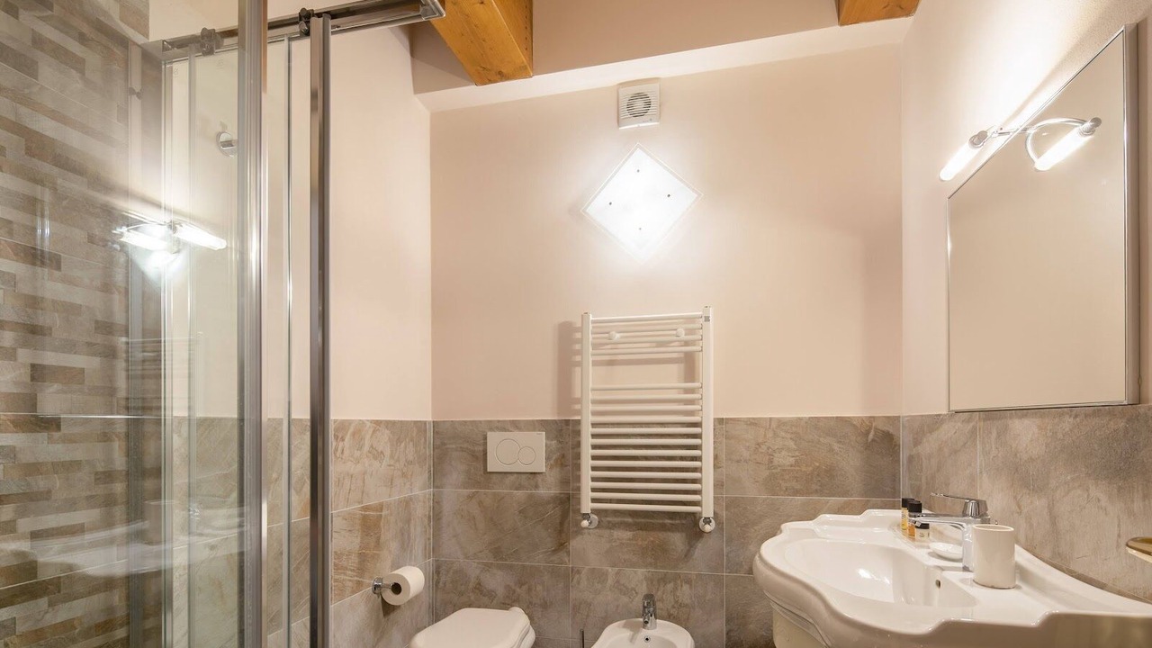 Photo of Bathroom in Porrena