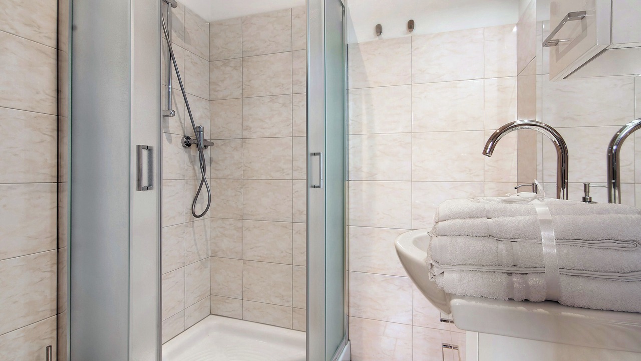 Photo of Bathroom in Oria