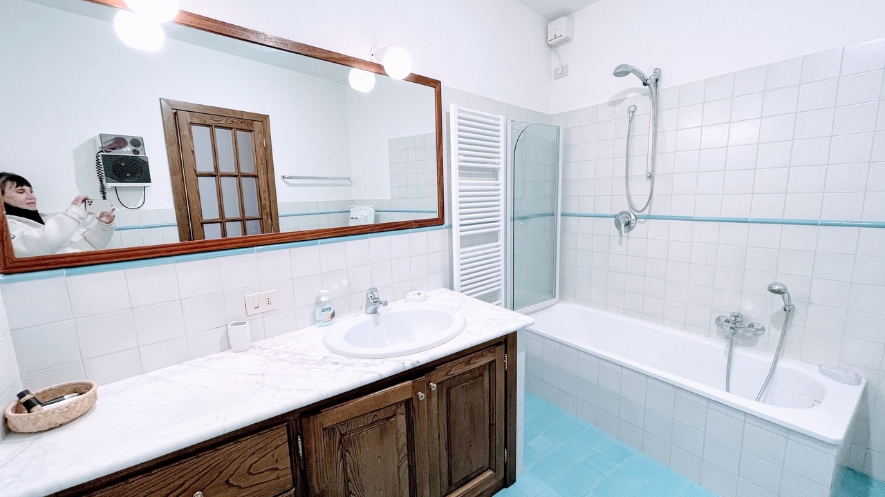 Photo of Bathroom in Strettura