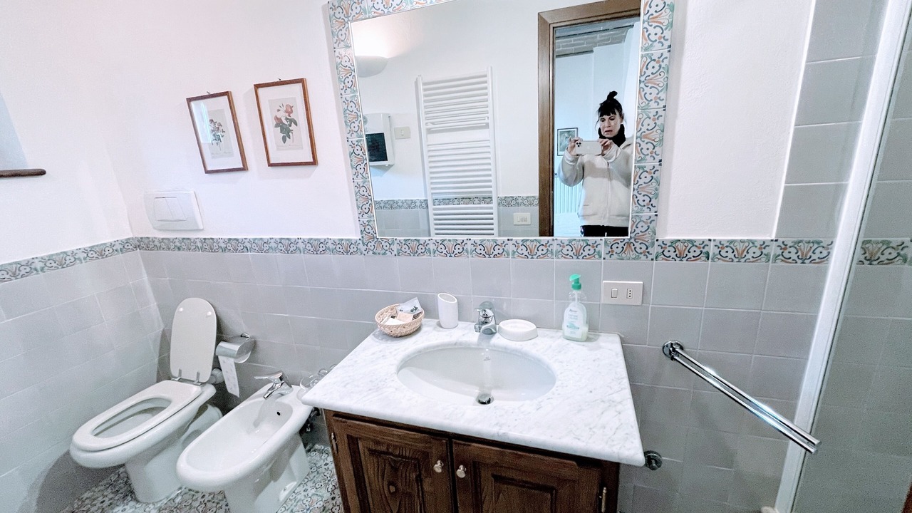 Photo of Bathroom in Strettura