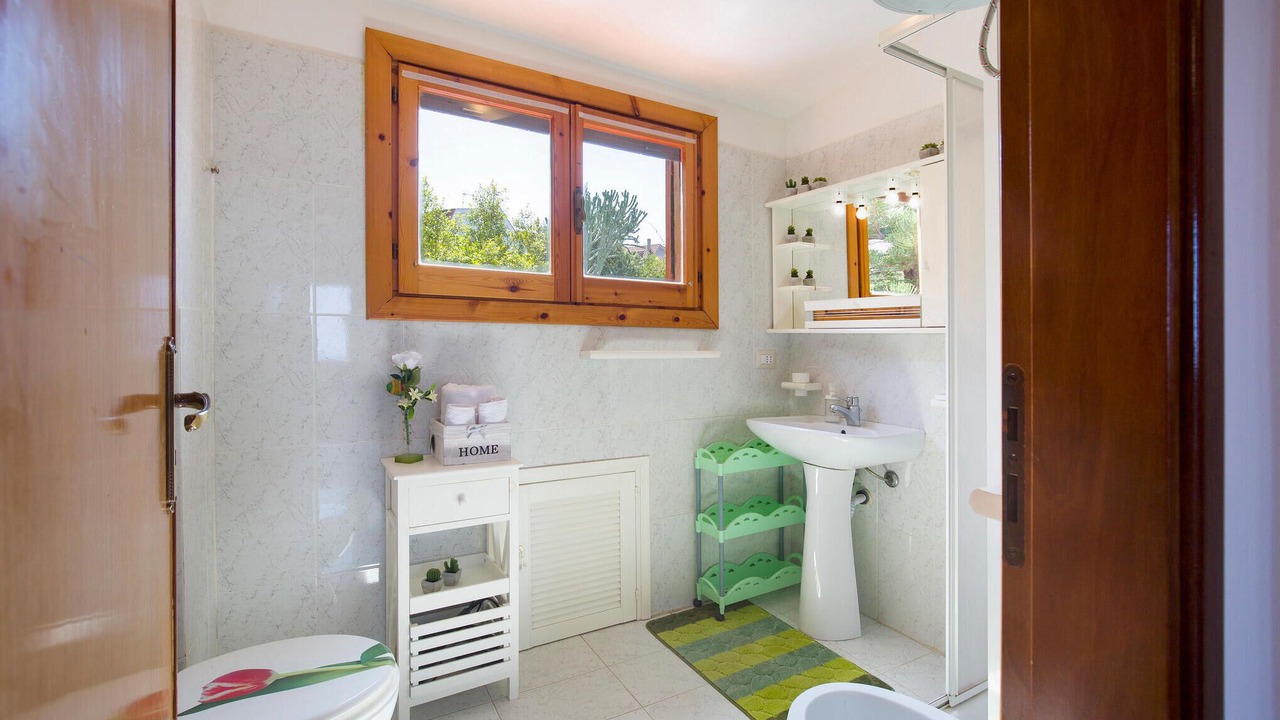 Photo of Bathroom in Gizzeria
