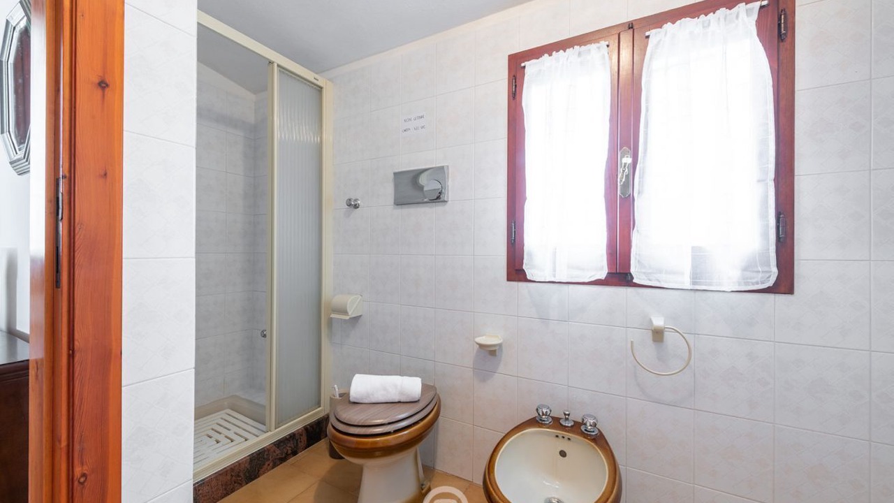 Photo of Bathroom in Geremeas