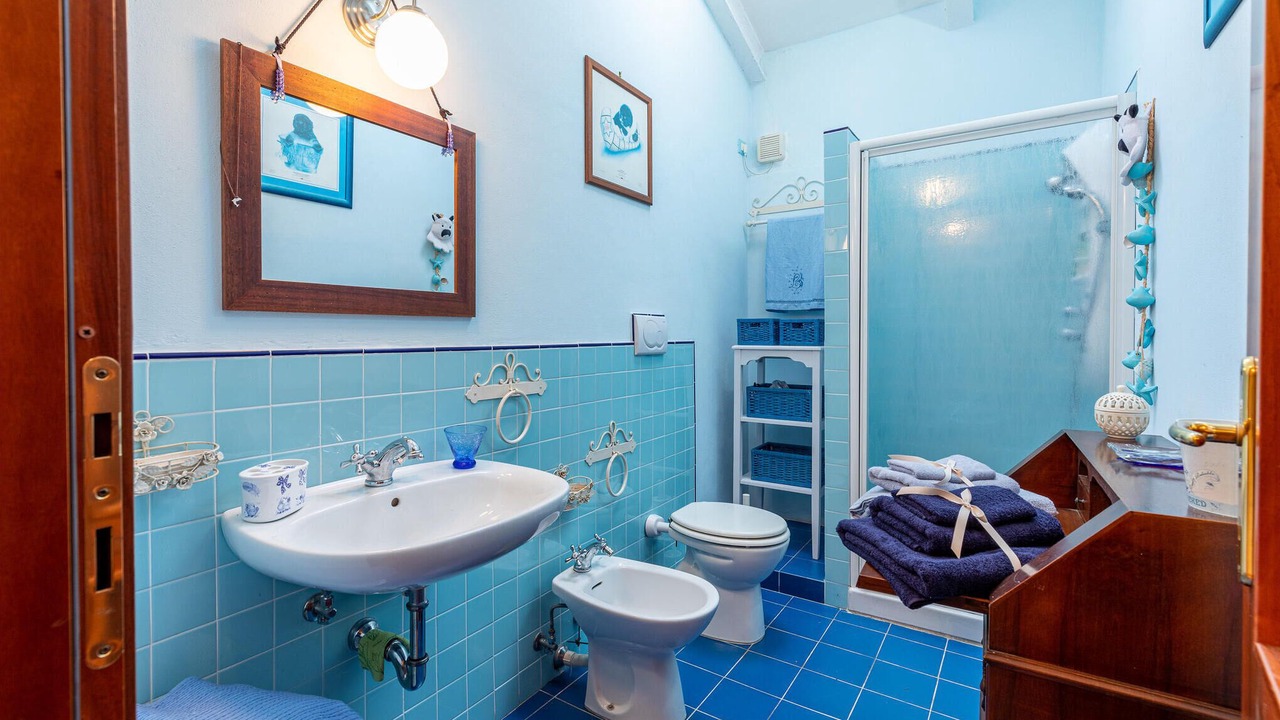 Photo of Bathroom in Saturnana