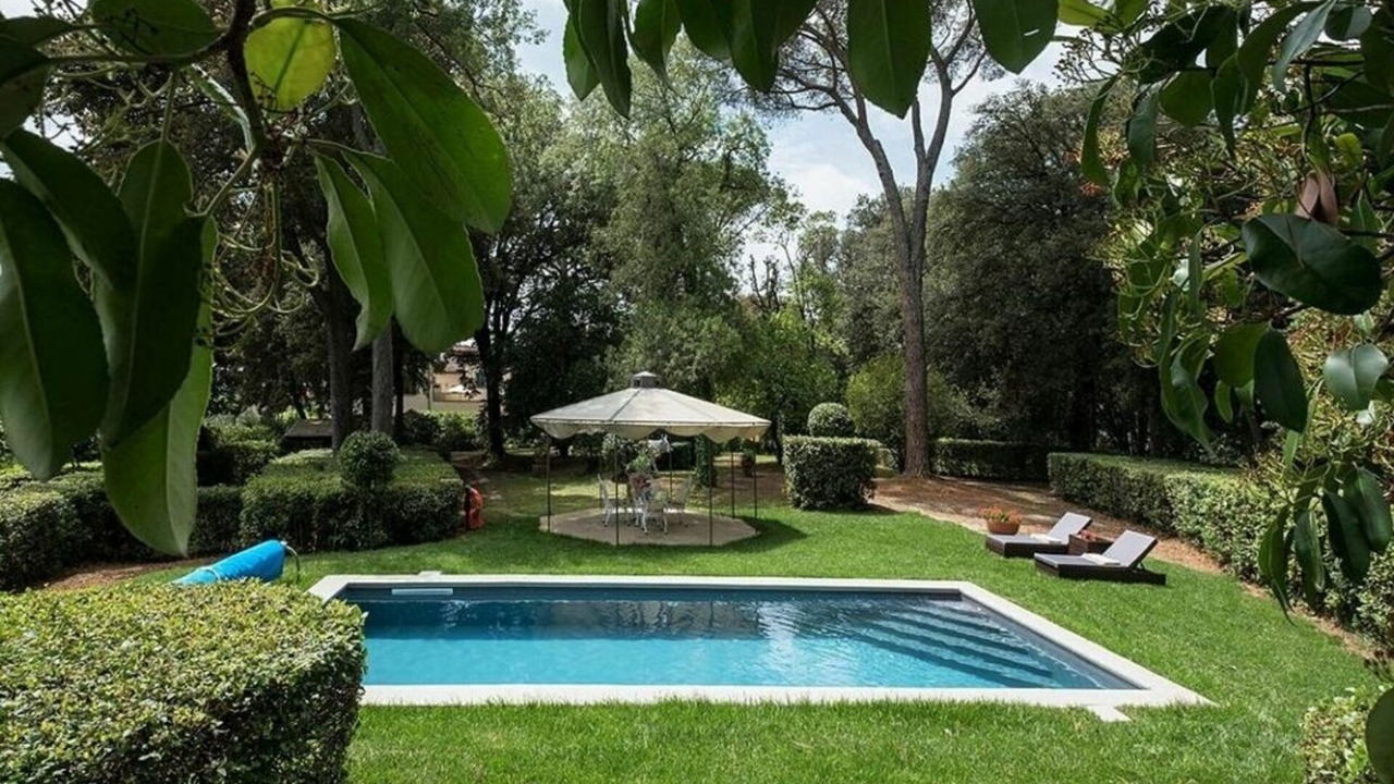 Photo of Patio Balcony in Le Cure