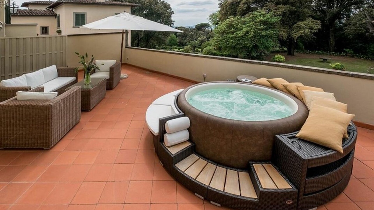 Photo of Patio Balcony in Le Cure