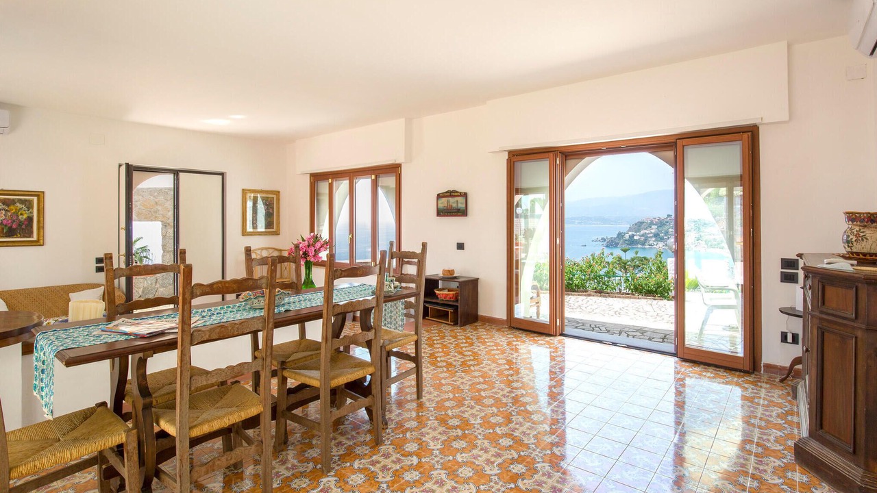 Photo of Bedroom in Santa Maria del Mare Torrazzo