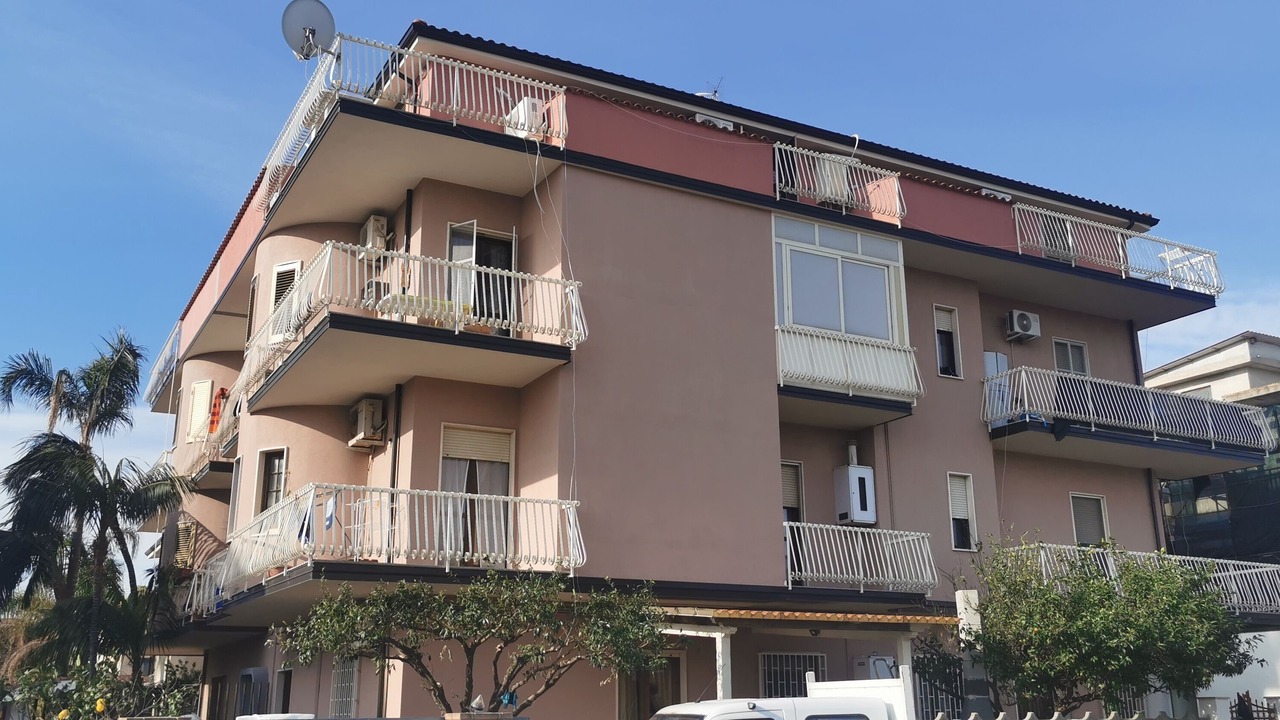 Photo of Outdoor in Bianco