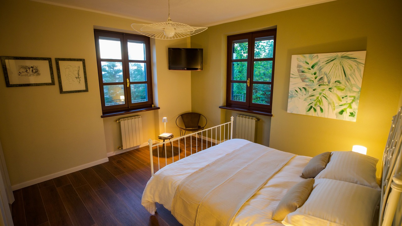 Photo of Bedroom in Monforte d'Alba