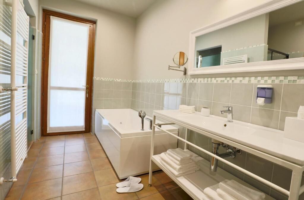 Photo of Bathroom in Monforte d'Alba