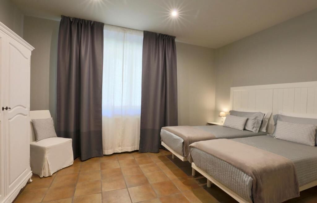 Photo of Bedroom in Monforte d'Alba