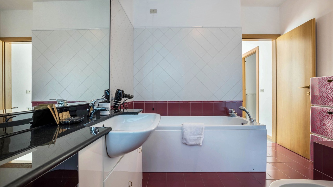 Photo of Bathroom in Arco