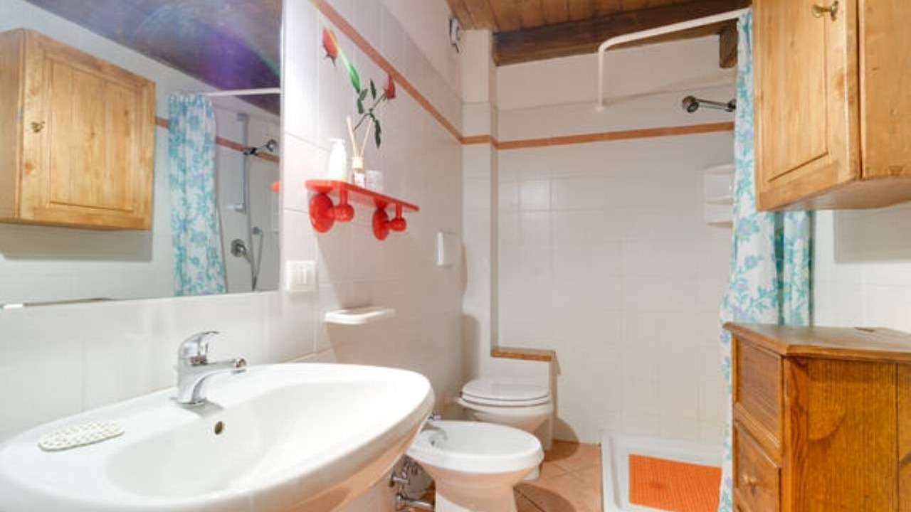 Photo of Bathroom in Caldes