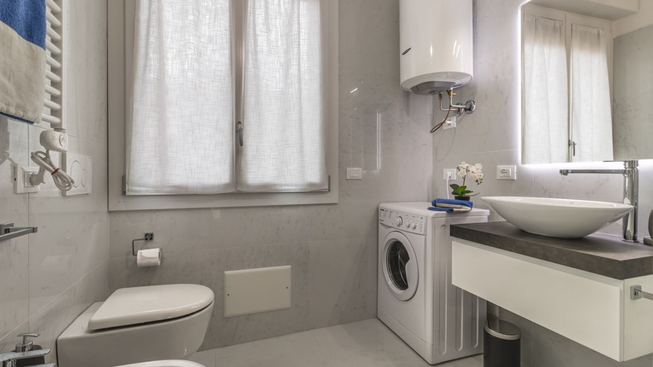Photo of Bathroom in Verona City Centre
