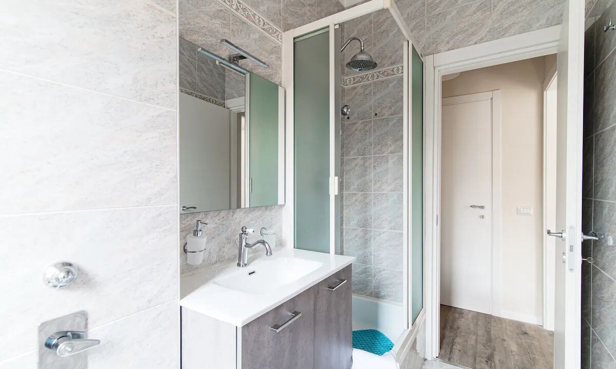 Photo of Bathroom in Como