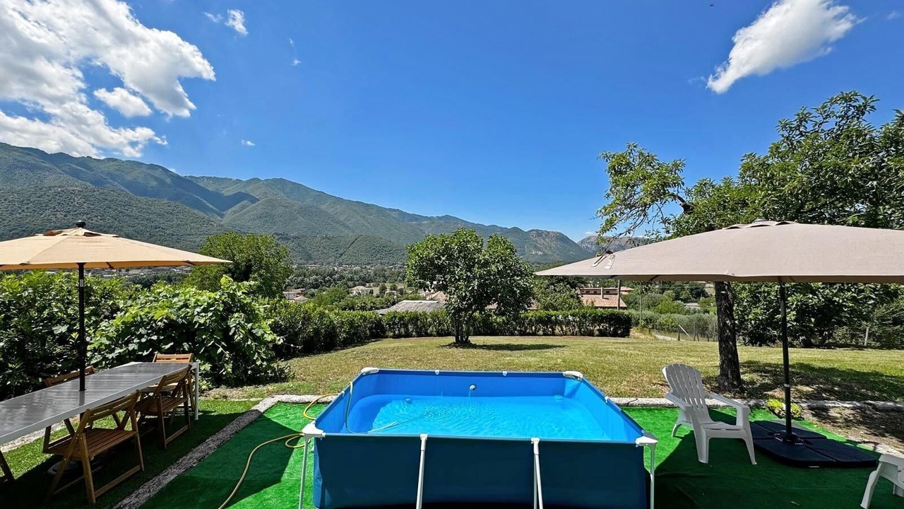 Photo of Outdoor in Atina