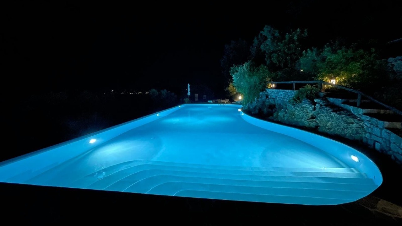Photo of Outdoor in Cersuta