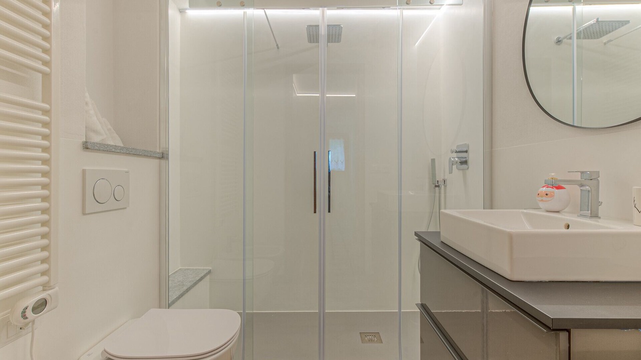 Photo of Bathroom in Dolonne