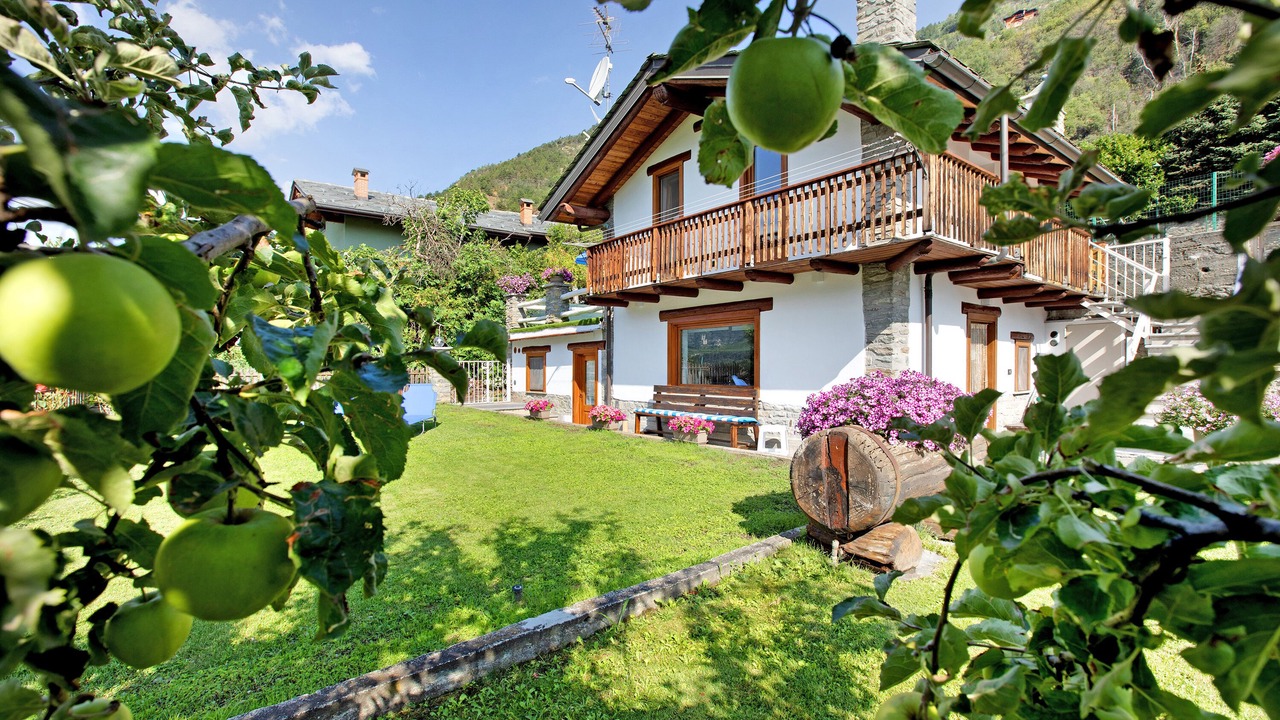Photo of Outdoor in Montan-Angelin-Arensod
