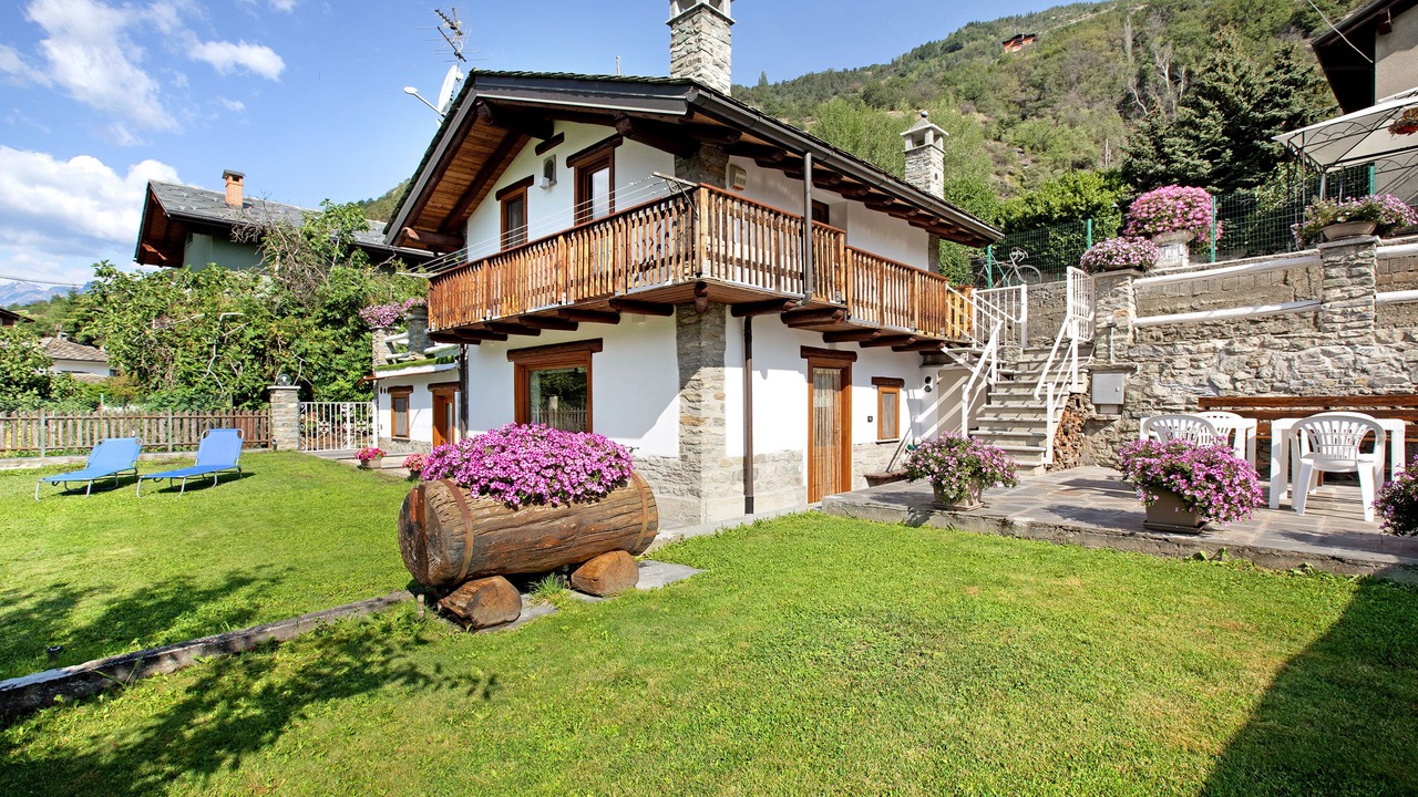 Photo of Outdoor in Montan-Angelin-Arensod