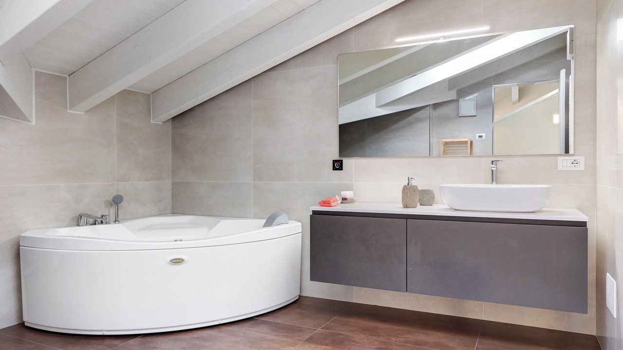 Photo of Bathroom in Drena