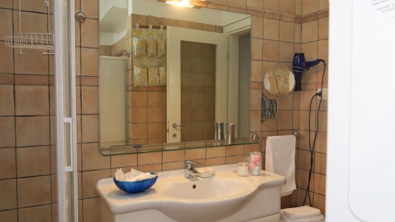 Photo of Bathroom in Savena
