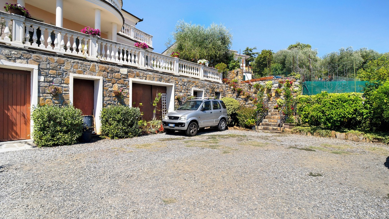 Photo of Outdoor in Gorleri