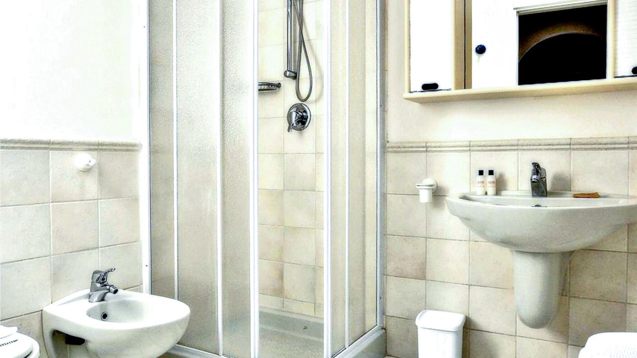 Photo of Bathroom in Cola