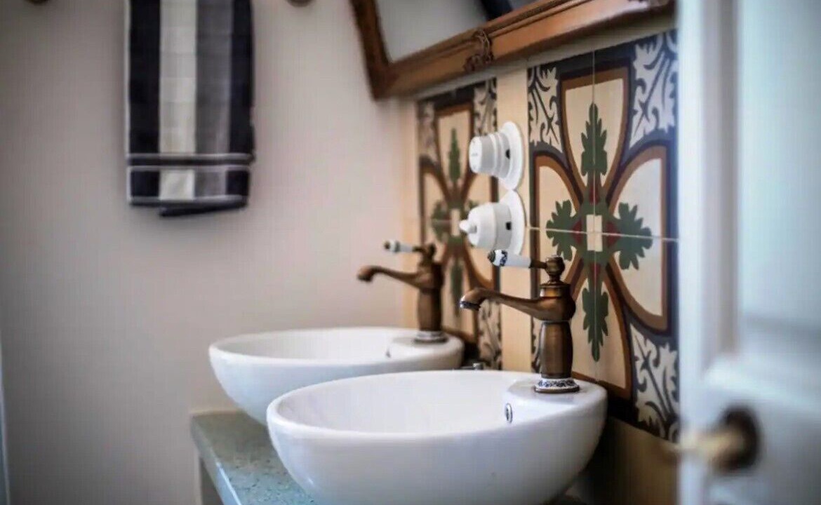 Photo of Bathroom in Matino