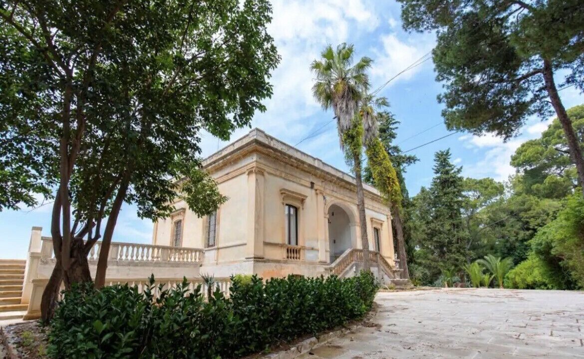 Photo of Outdoor in Matino