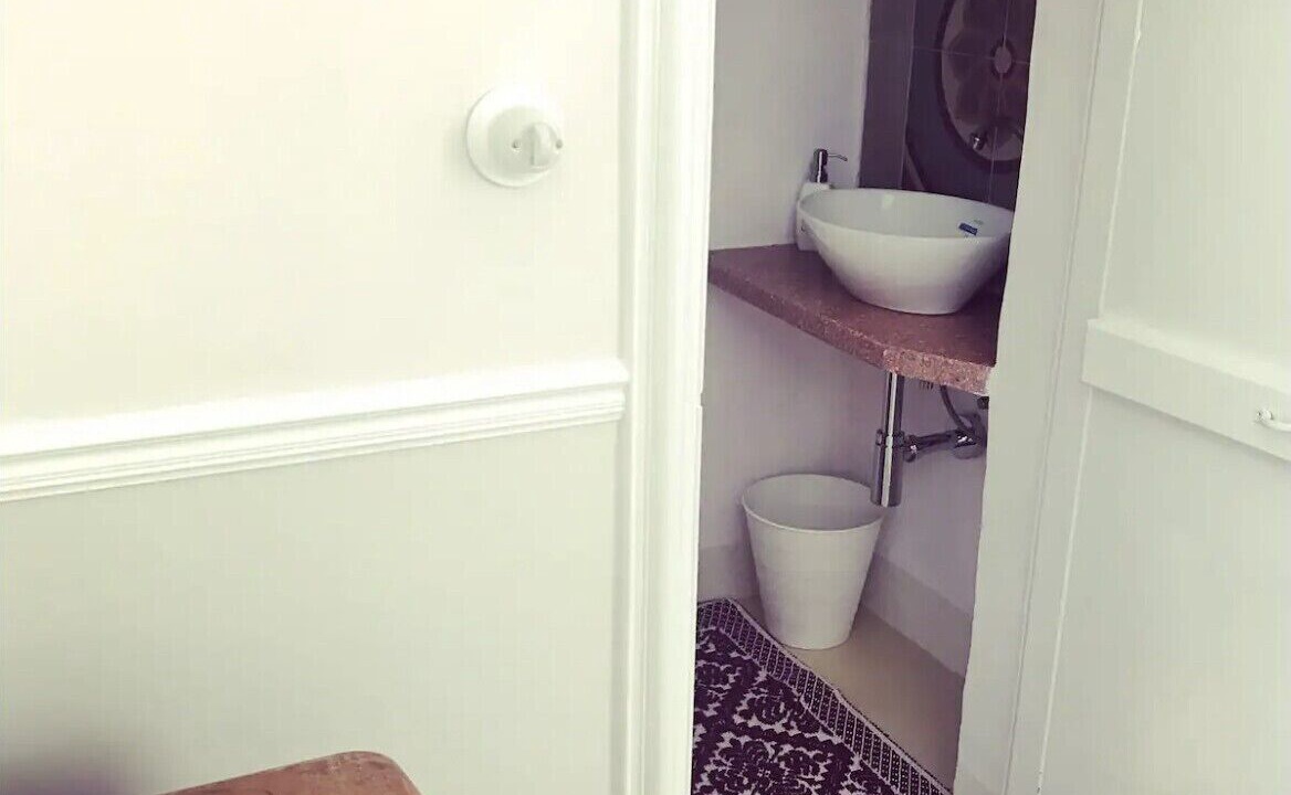Photo of Bathroom in Matino