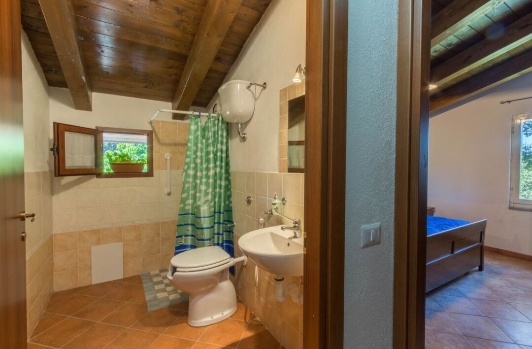 Photo of Bathroom in Lodine