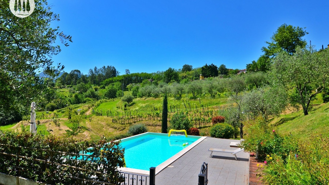 Photo of Outdoor in Mologno