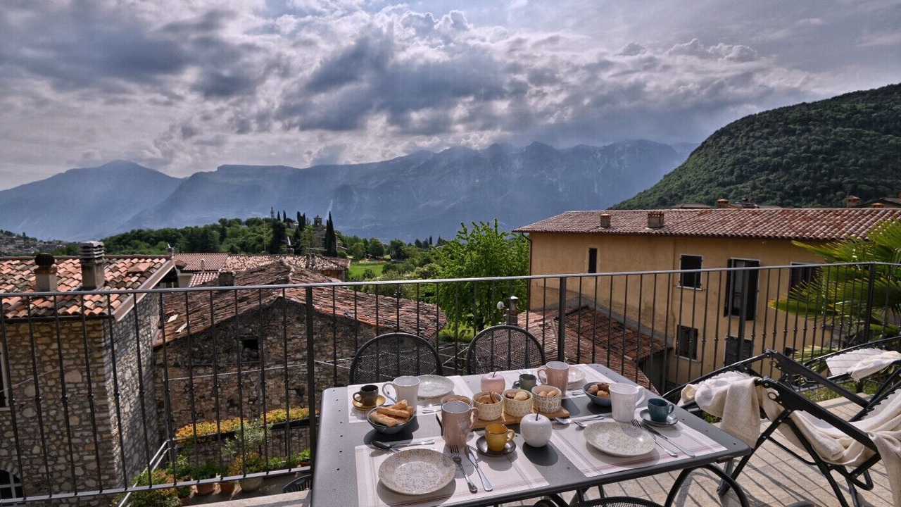 Photo of Patio Balcony in Prabione