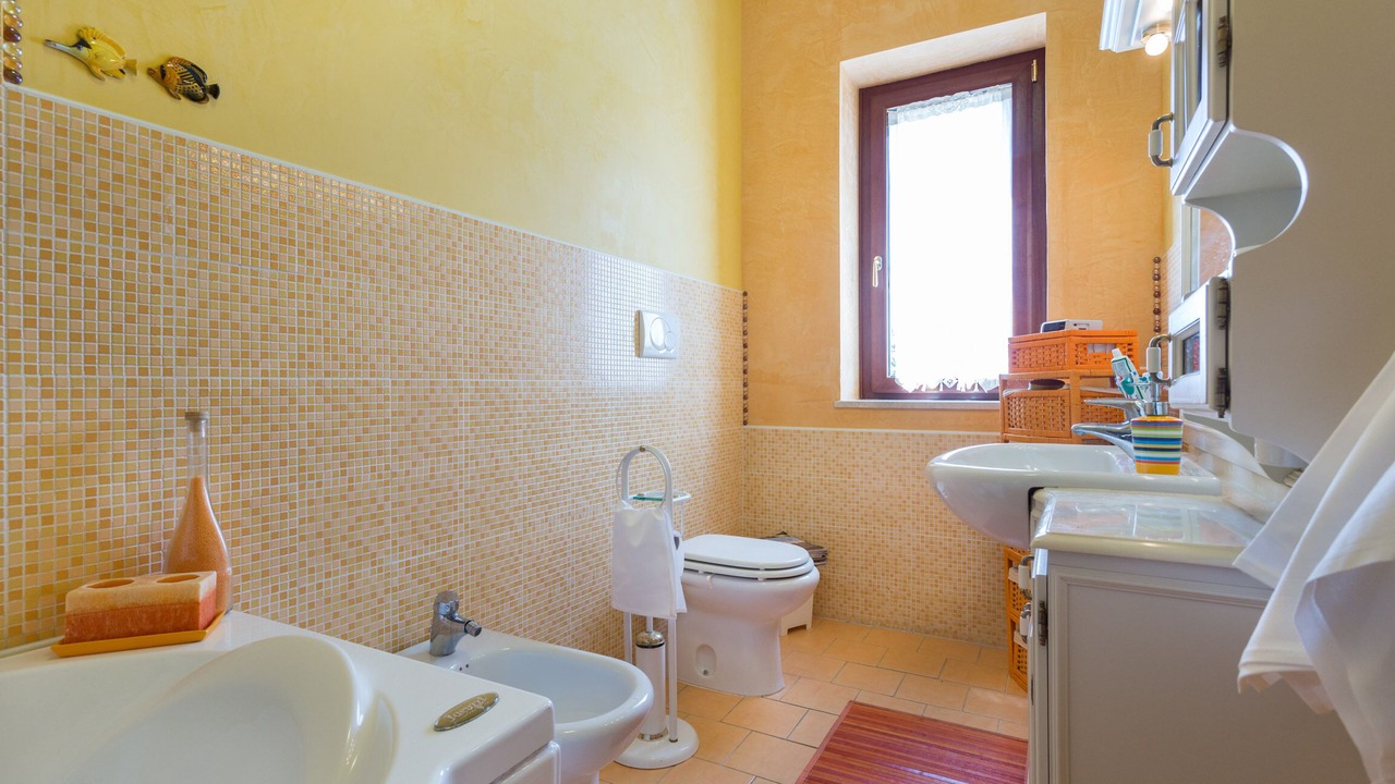 Photo of Bathroom in Strettura