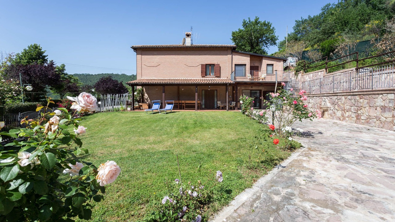 Photo of Outdoor in Strettura