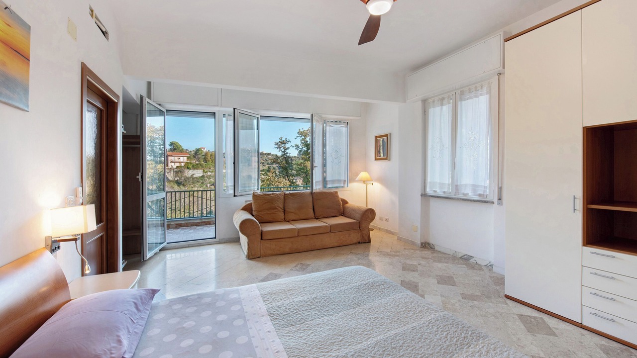 Photo of Bedroom in Celle Ligure