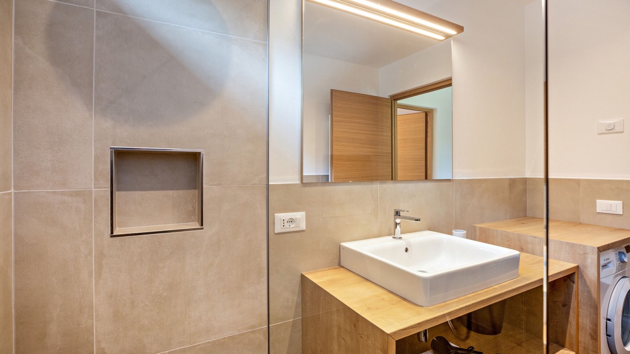 Photo of Bathroom in Proves