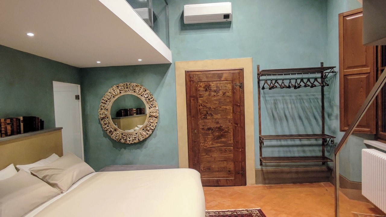Photo of Bedroom in Arezzo