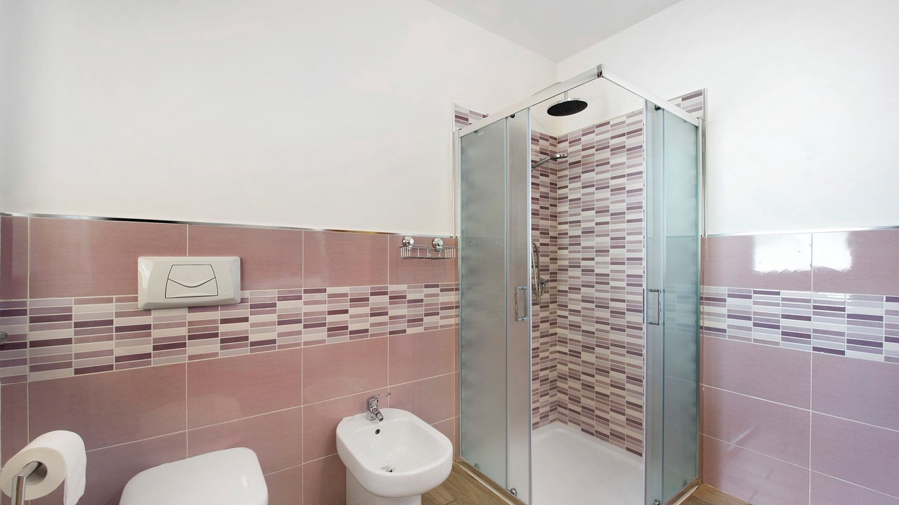 Photo of Bathroom in Quart