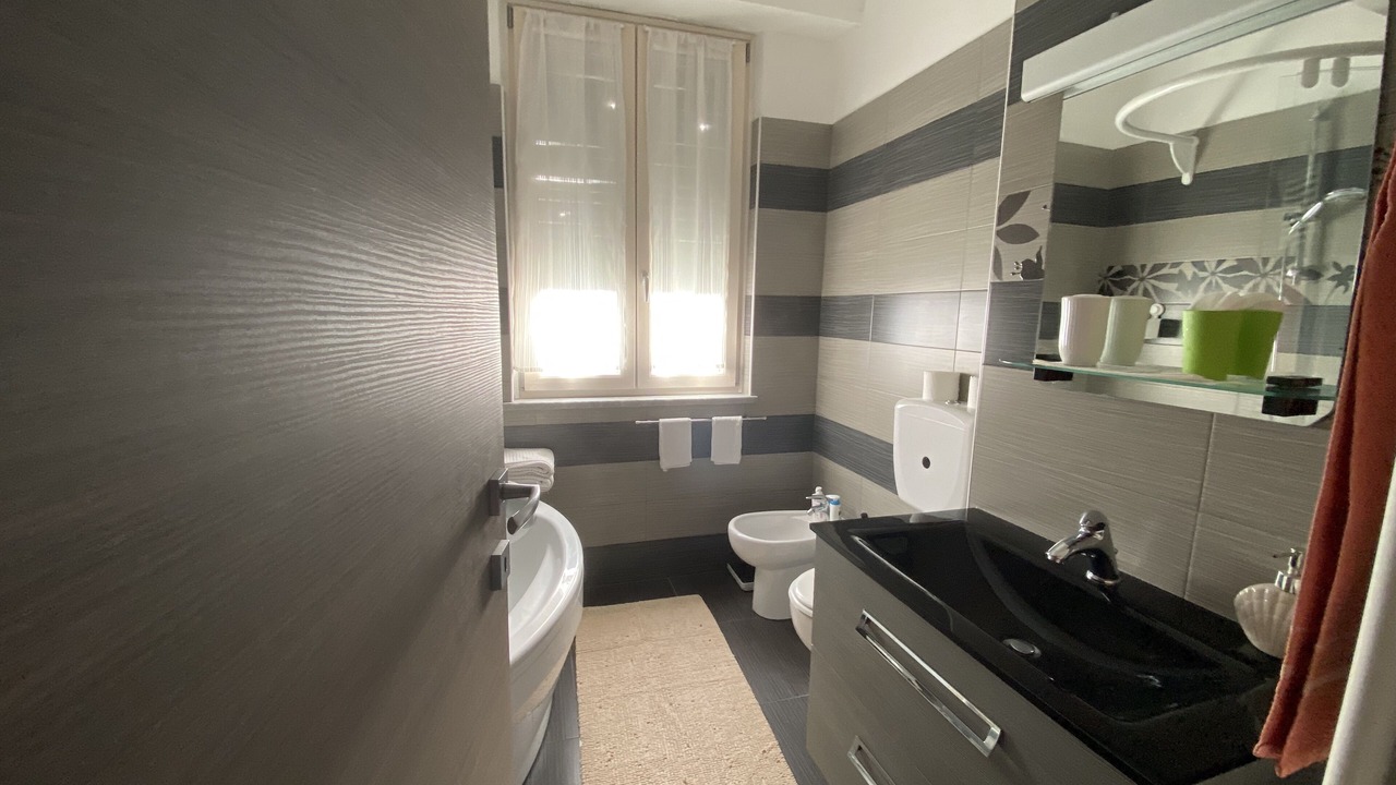 Photo of Bathroom in Aurora