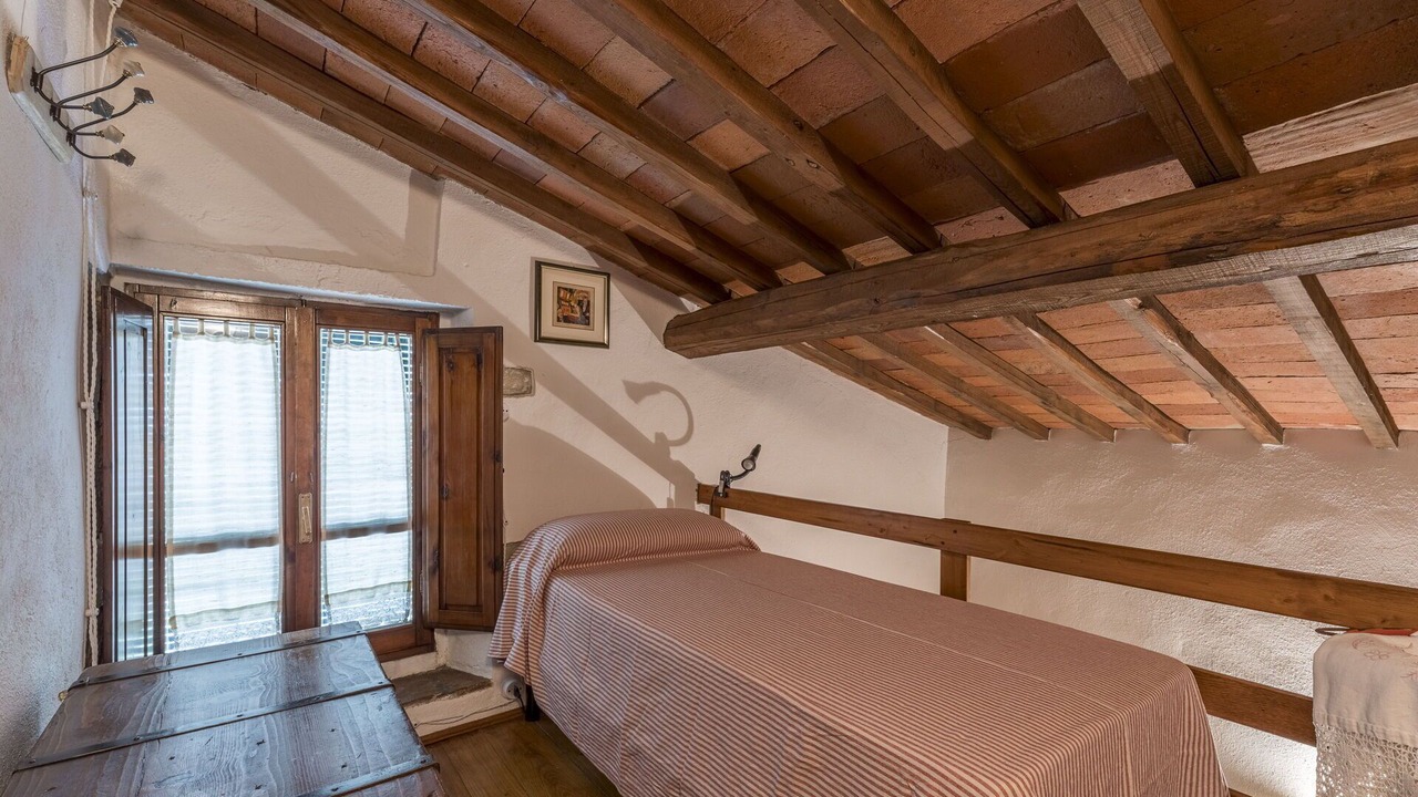 Photo of Bedroom in Poggibonsi