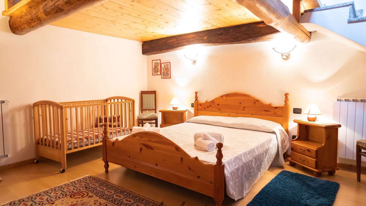 Photo of Bedroom in Brusimpiano