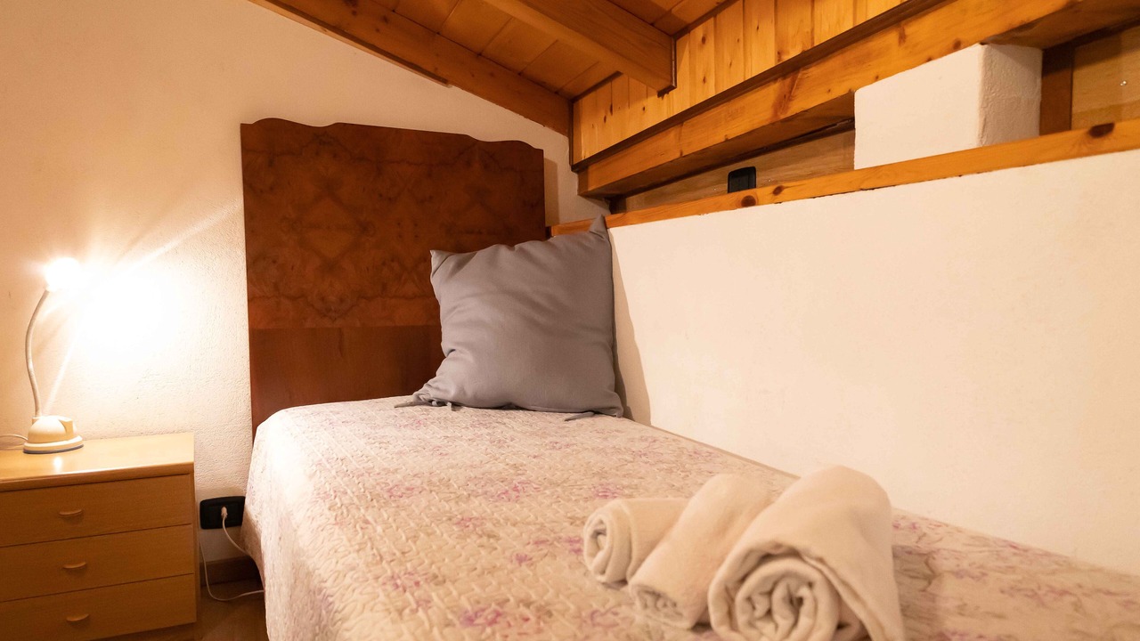 Photo of Bedroom in Brusimpiano