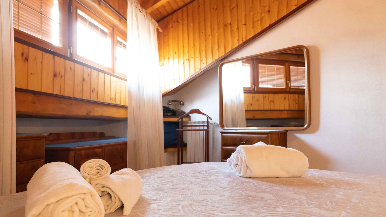 Photo of Bedroom in Brusimpiano