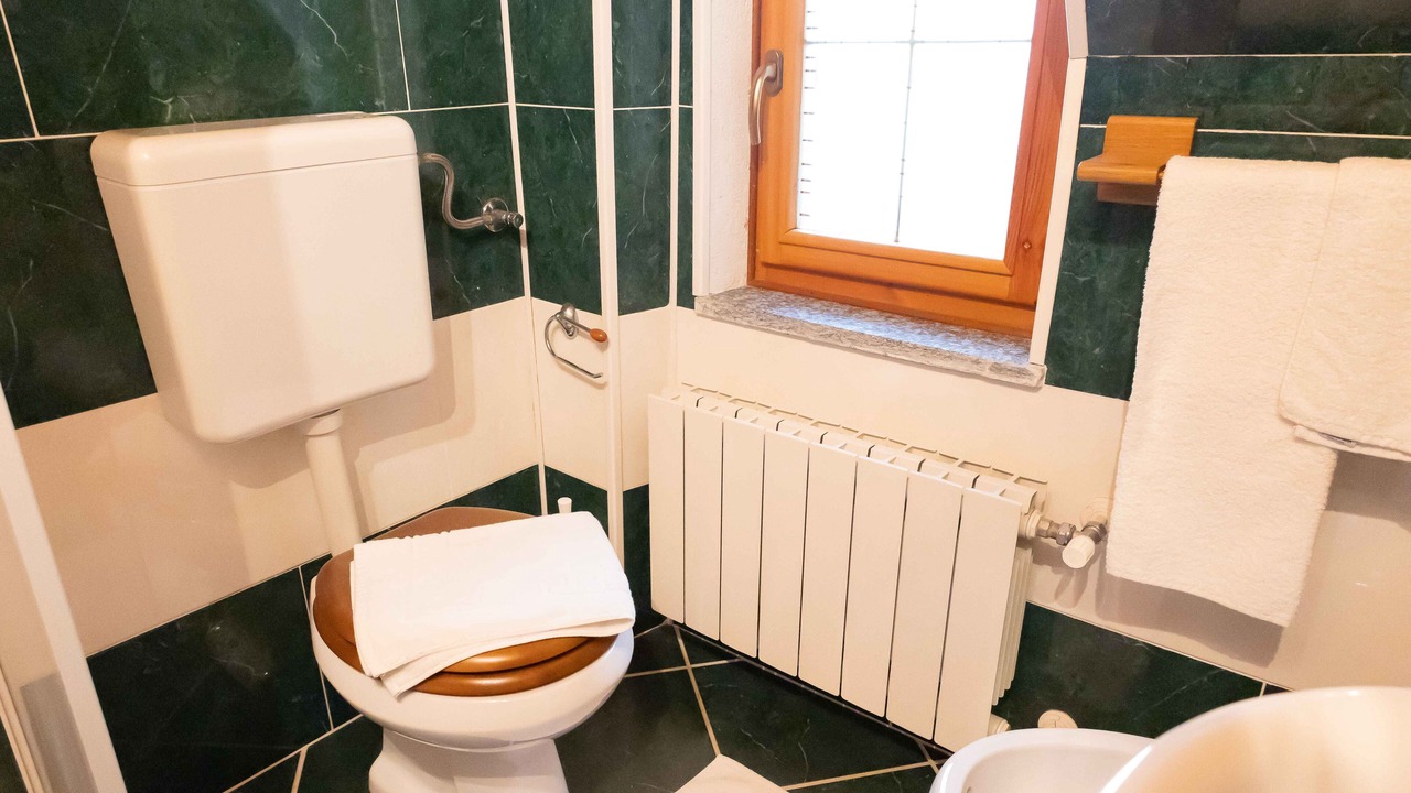 Photo of Bathroom in Brusimpiano