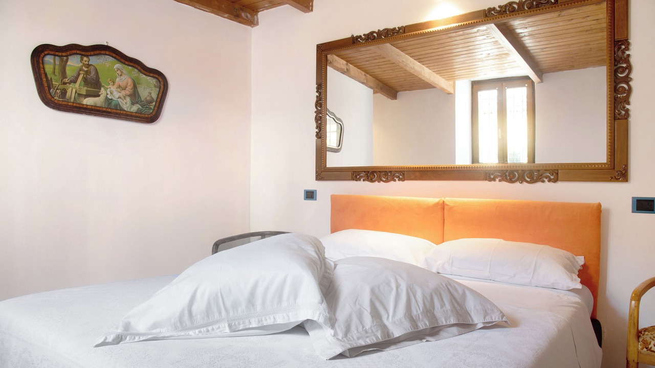 Photo of Bedroom in Casalzuigno