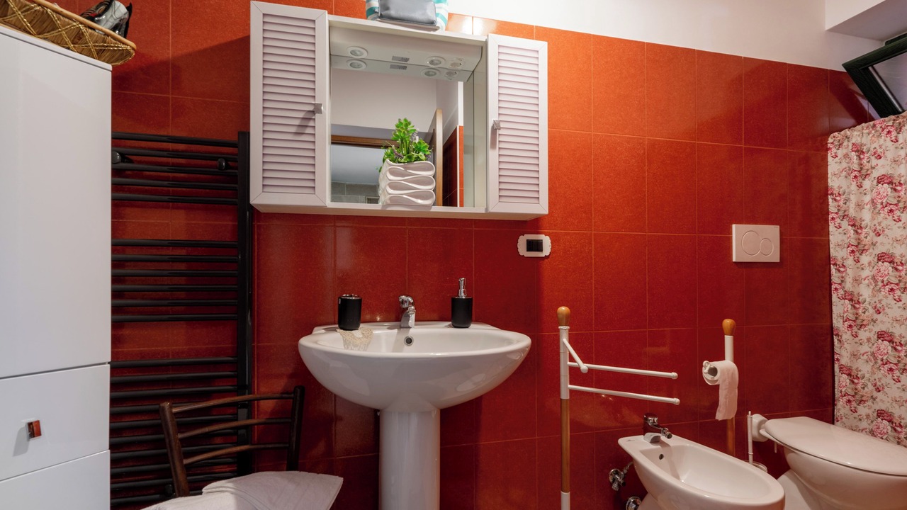 Photo of Bathroom in Matino