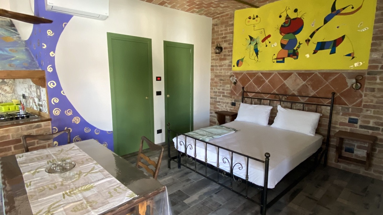 Photo of Bedroom in Montegrosso dʼAsti
