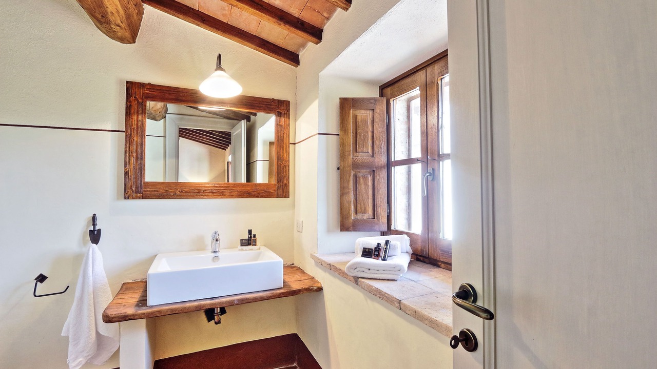 Photo of Bathroom in Corbara